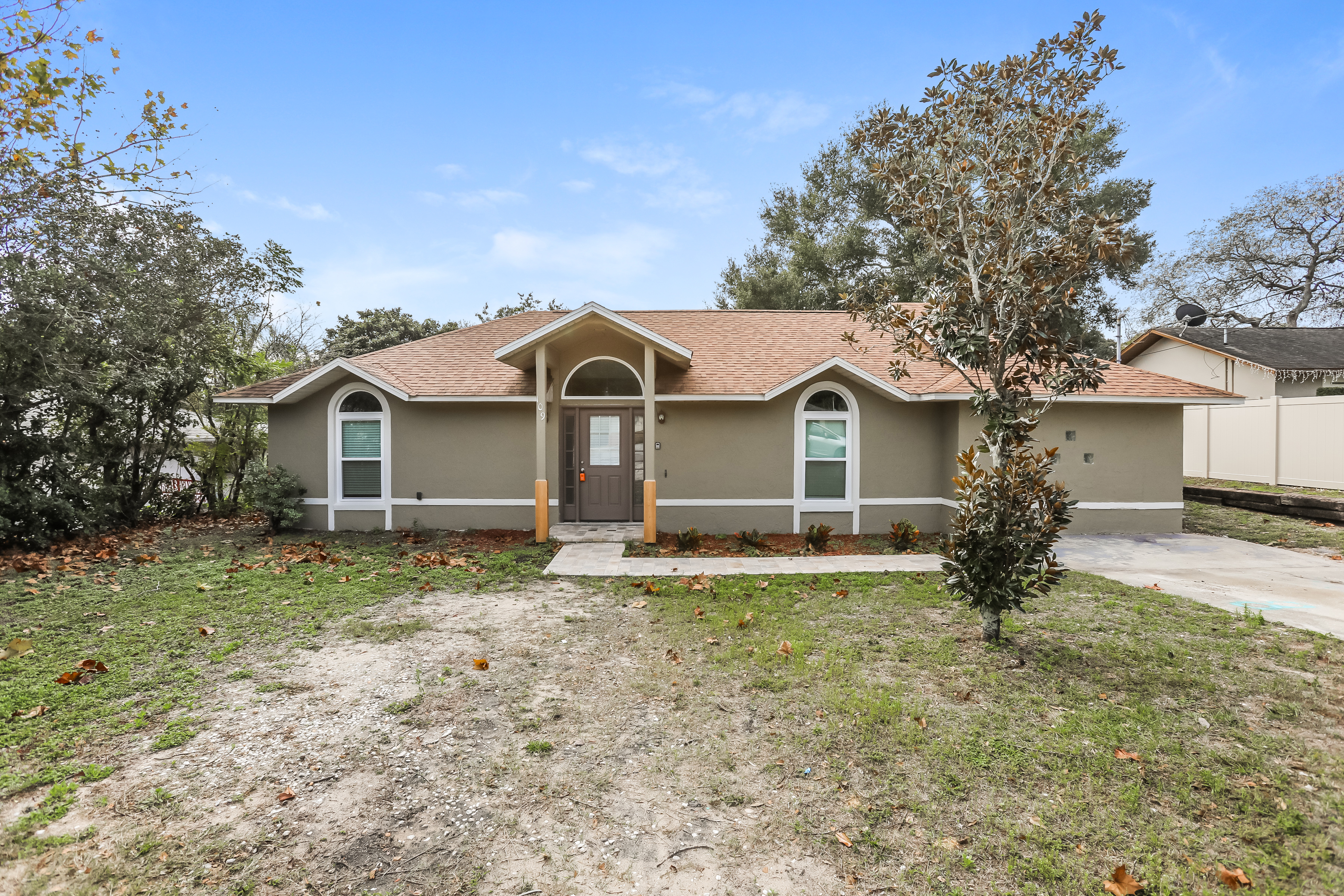 109 E Sumter St Clermont, FL 34715